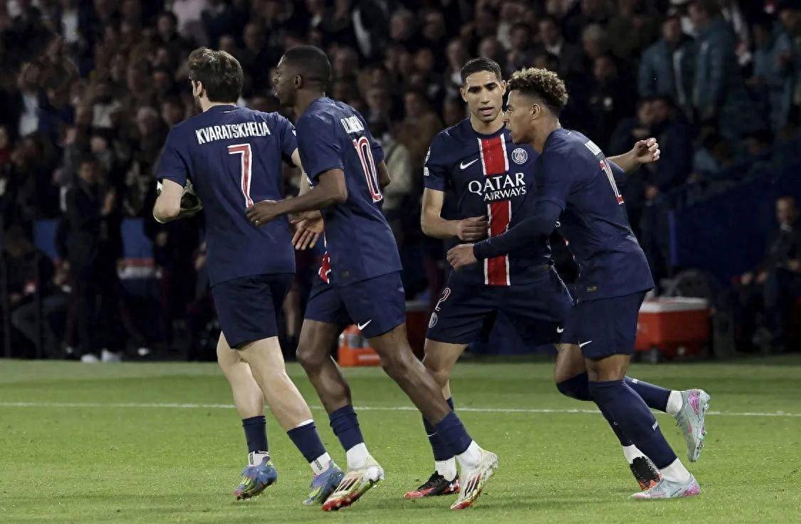 前来观赛 前来观赛