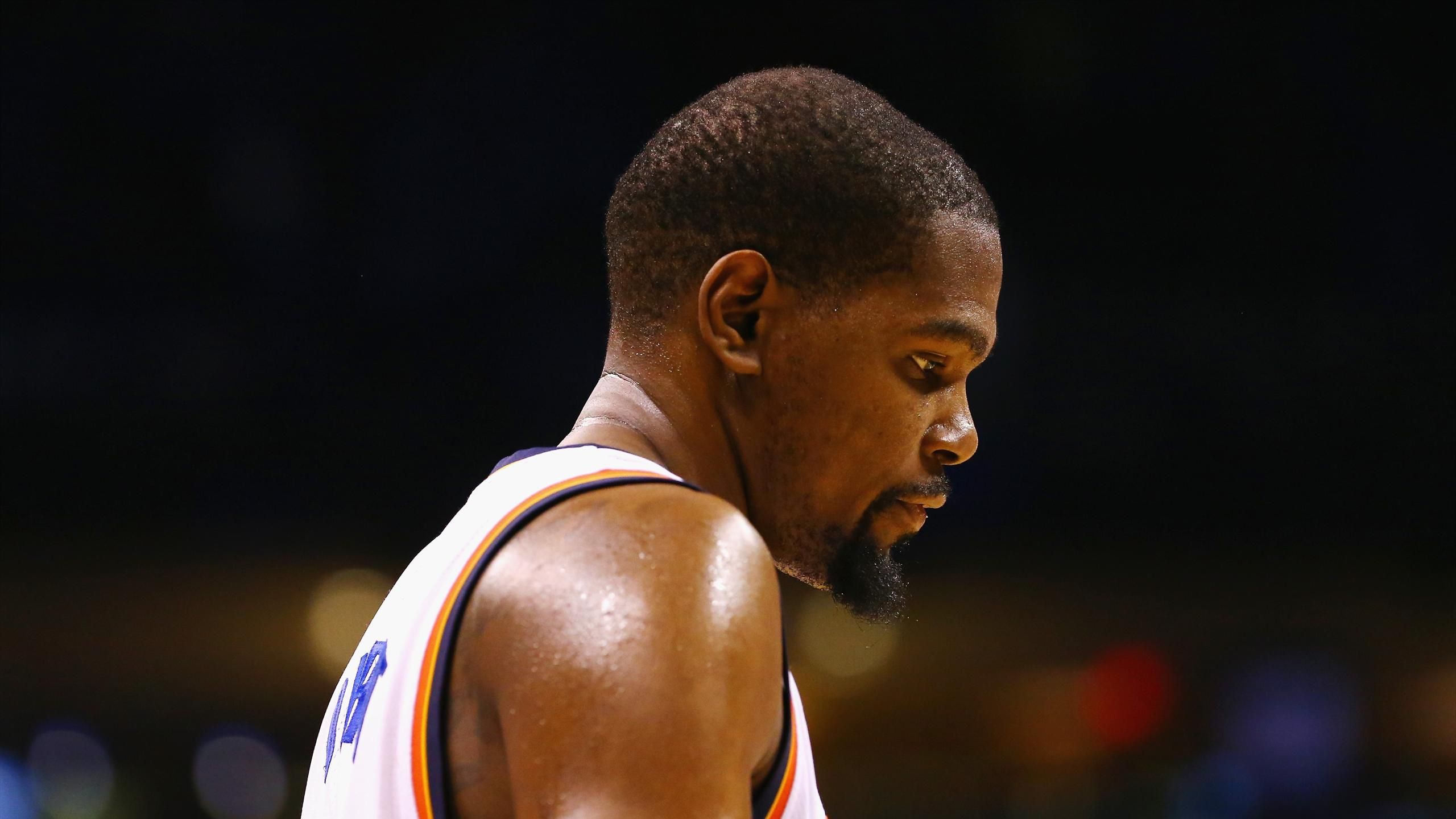 严峻迫使球 严峻迫使球